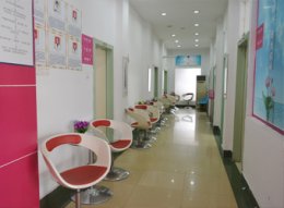 医院走廊候诊区